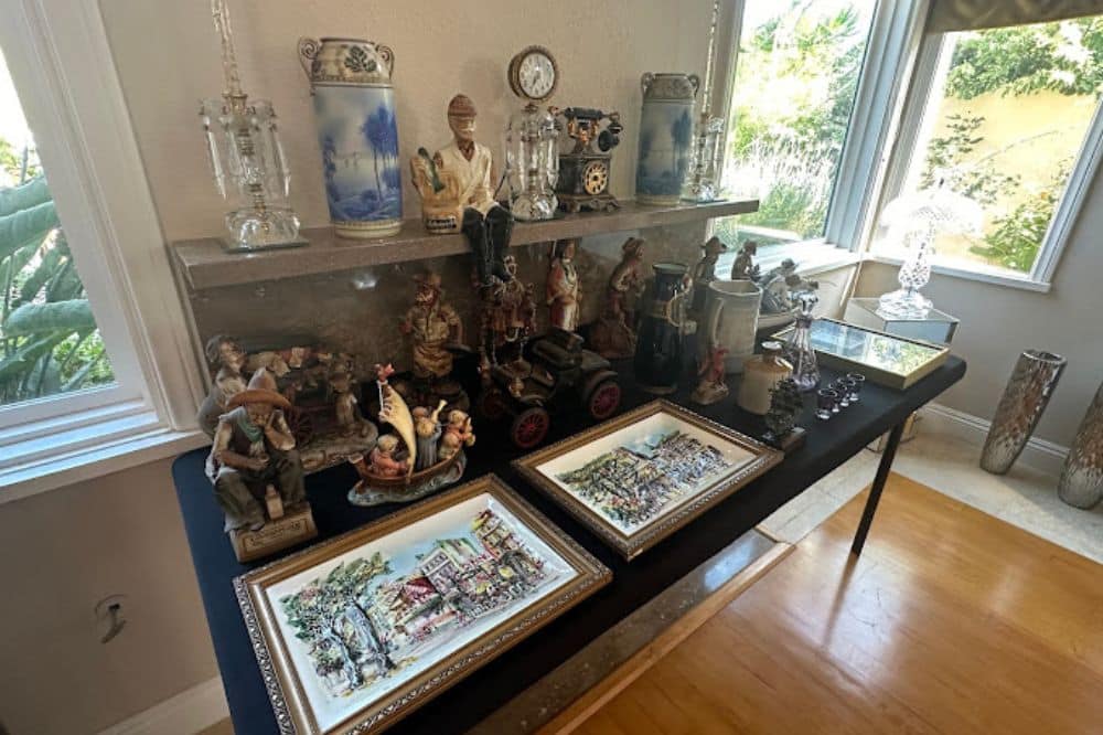 How Estate Liquidators Handle Antiques, Collectibles, and Valuables
